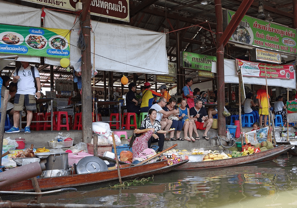 Bangkok Damnoen Saduak Floating Market